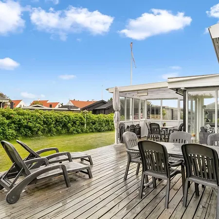 Myrte - 300m From The Sea By Interhome *